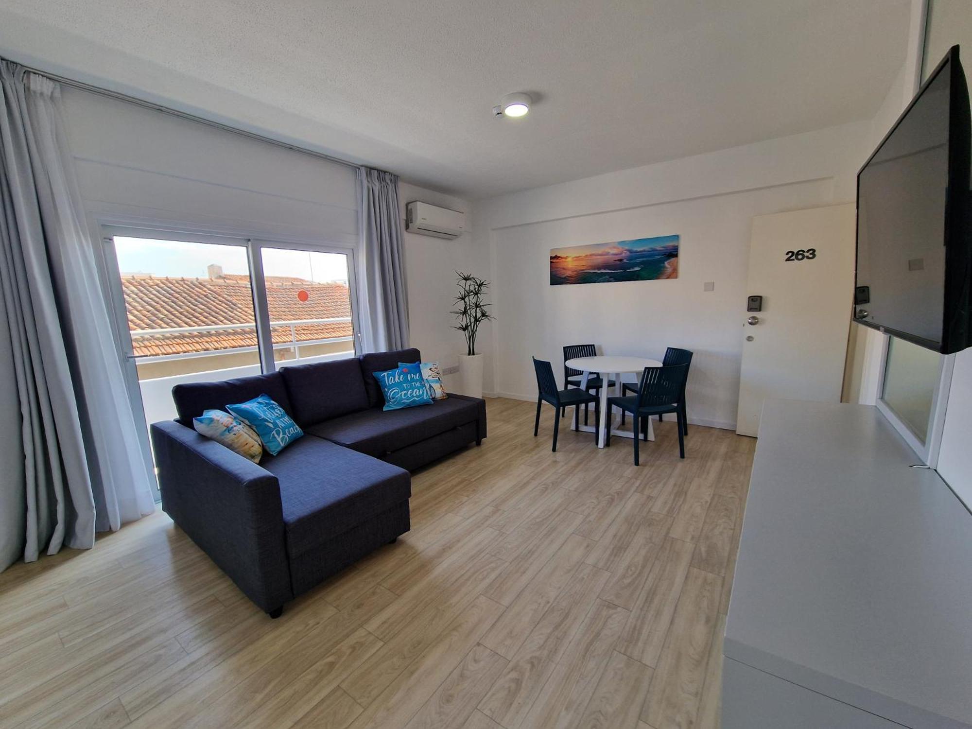 Kitieos Central Apts 100M From Finikoudes Beach ลาร์นาคา ภายนอก รูปภาพ