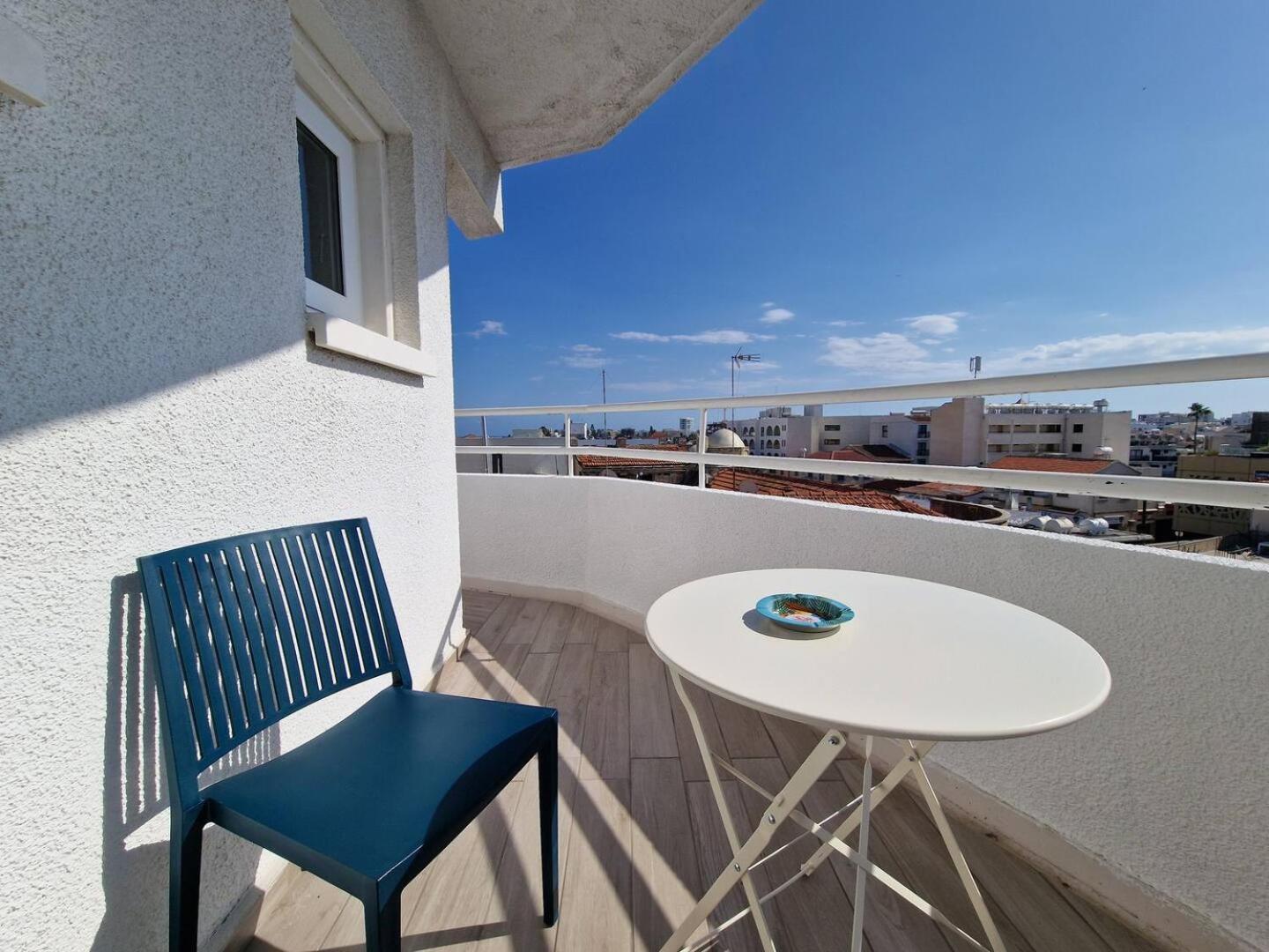 Kitieos Central Apts 100M From Finikoudes Beach ลาร์นาคา ภายนอก รูปภาพ